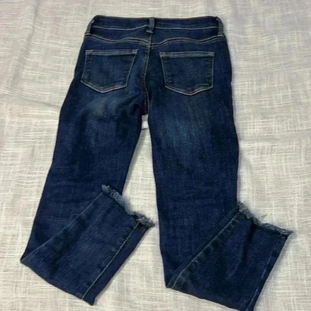OLD NAVY DISTRESSED ROCKSTAR JEGGINGS